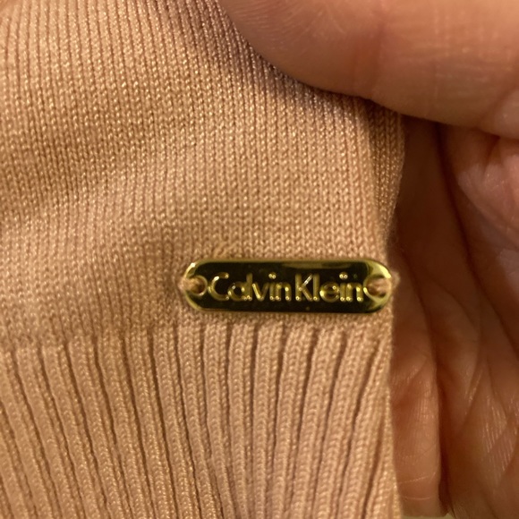 Calvin Klein light pink turtleneck sweater - Picture 4 of 7